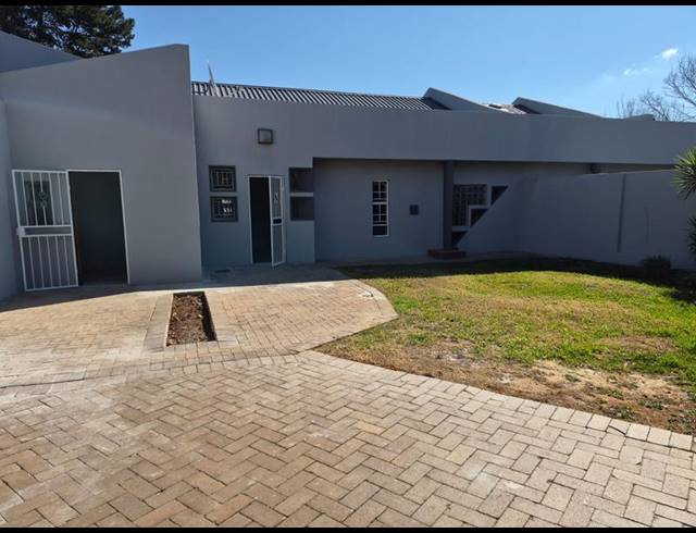 9 BEDROOM HOUSE FOR SALE IN DALVIEW